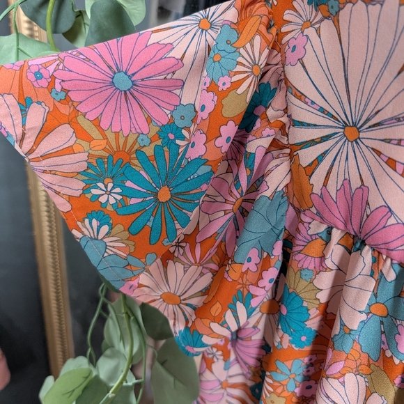 BB Dakota Retrospect Floral Mini Dress - Picture 5 of 6